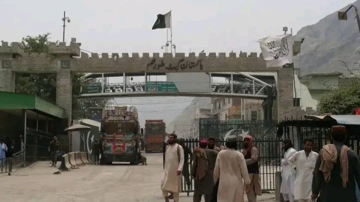 After Months Of Tension, Pakistan And Afghanistan Move To Reopen Trade Borders